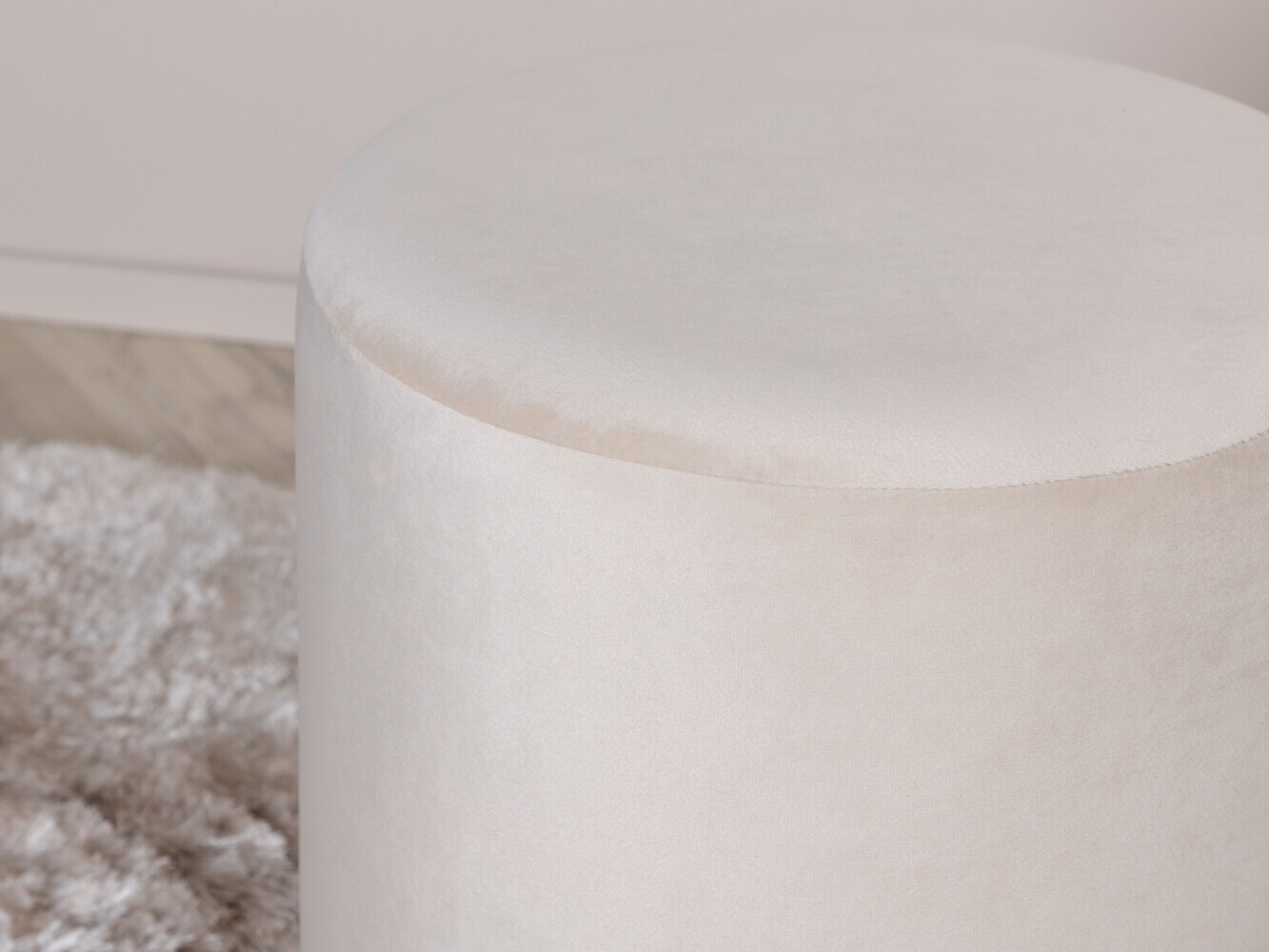 Pouf Dallas 2936 (Crème + Noir brillant)