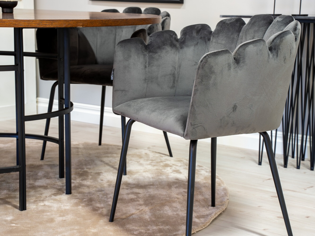 Salle à manger complète Dallas 310 (Gris + Noir)
