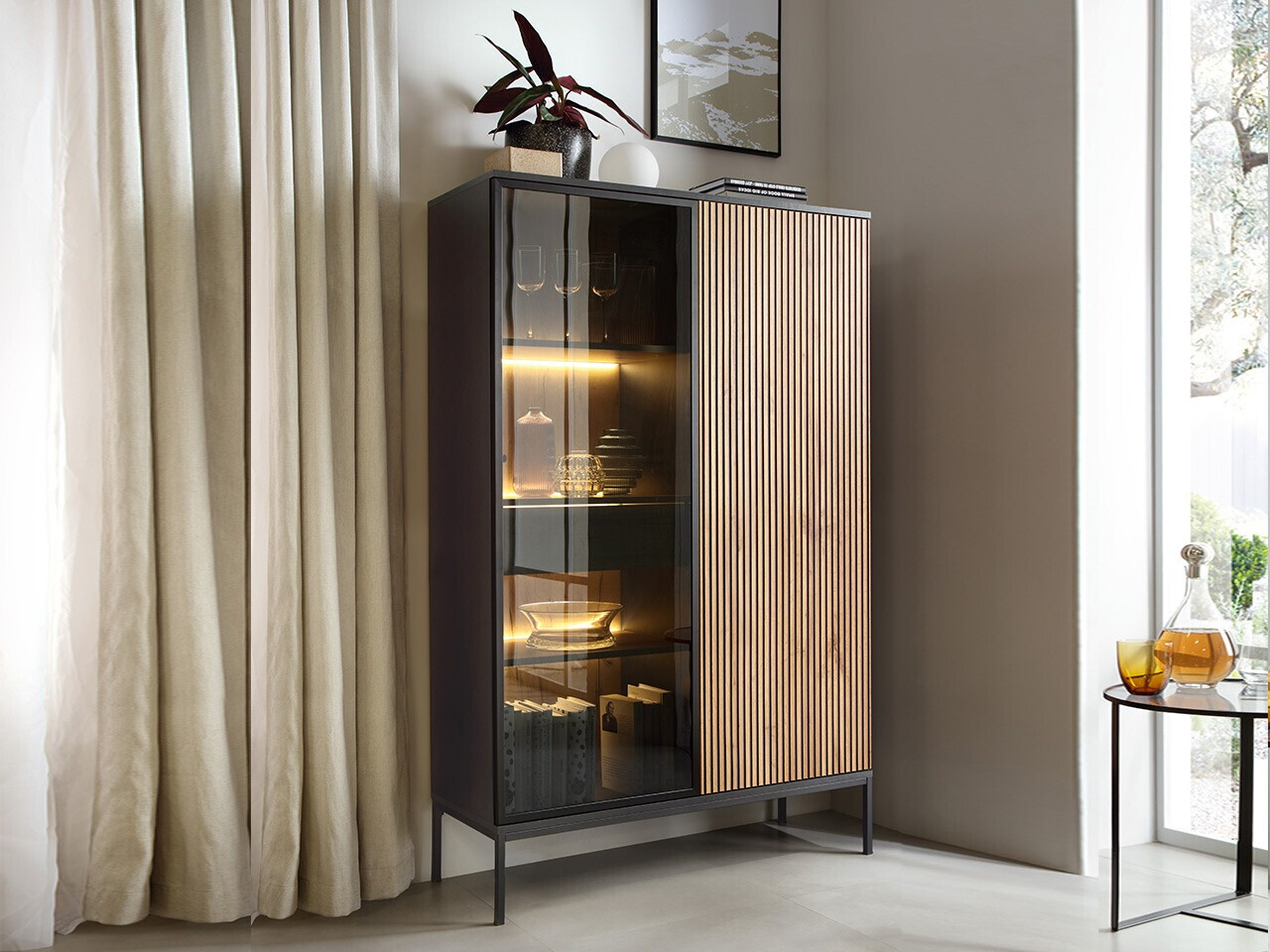 Étagère Manal (Noir + Chêne wotan)