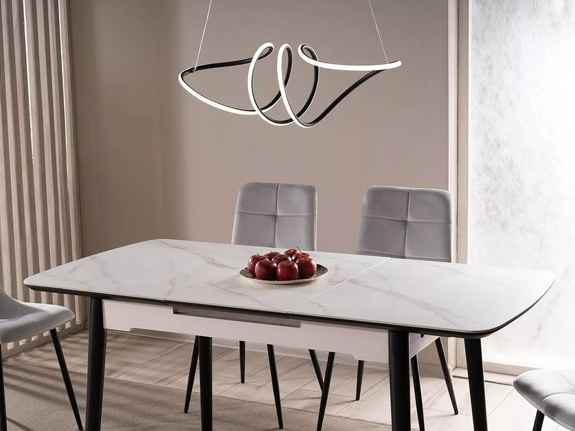 Table Detroit 112