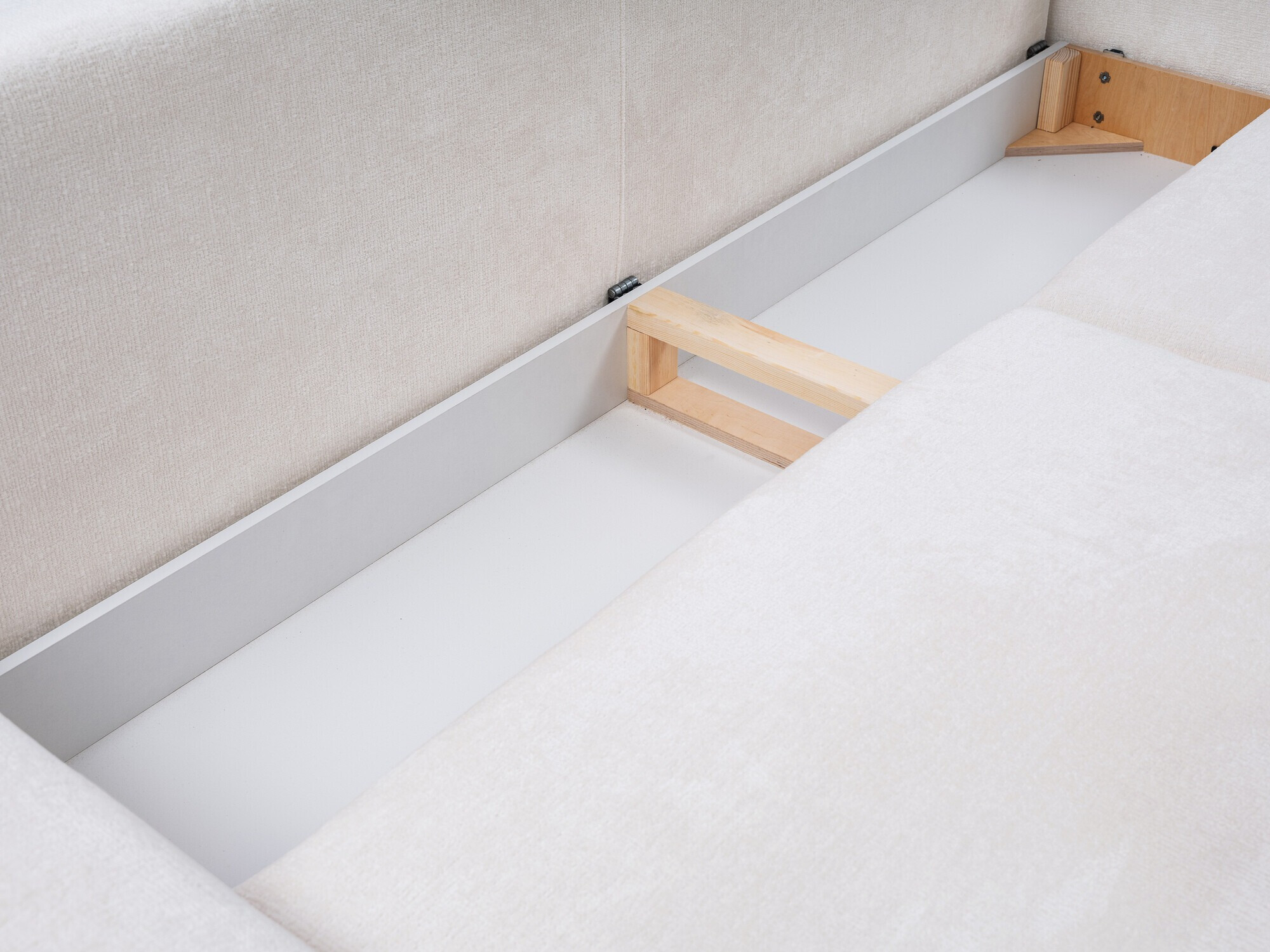 Canapé convertible Kingston 142 (Perfect Harmony 01)