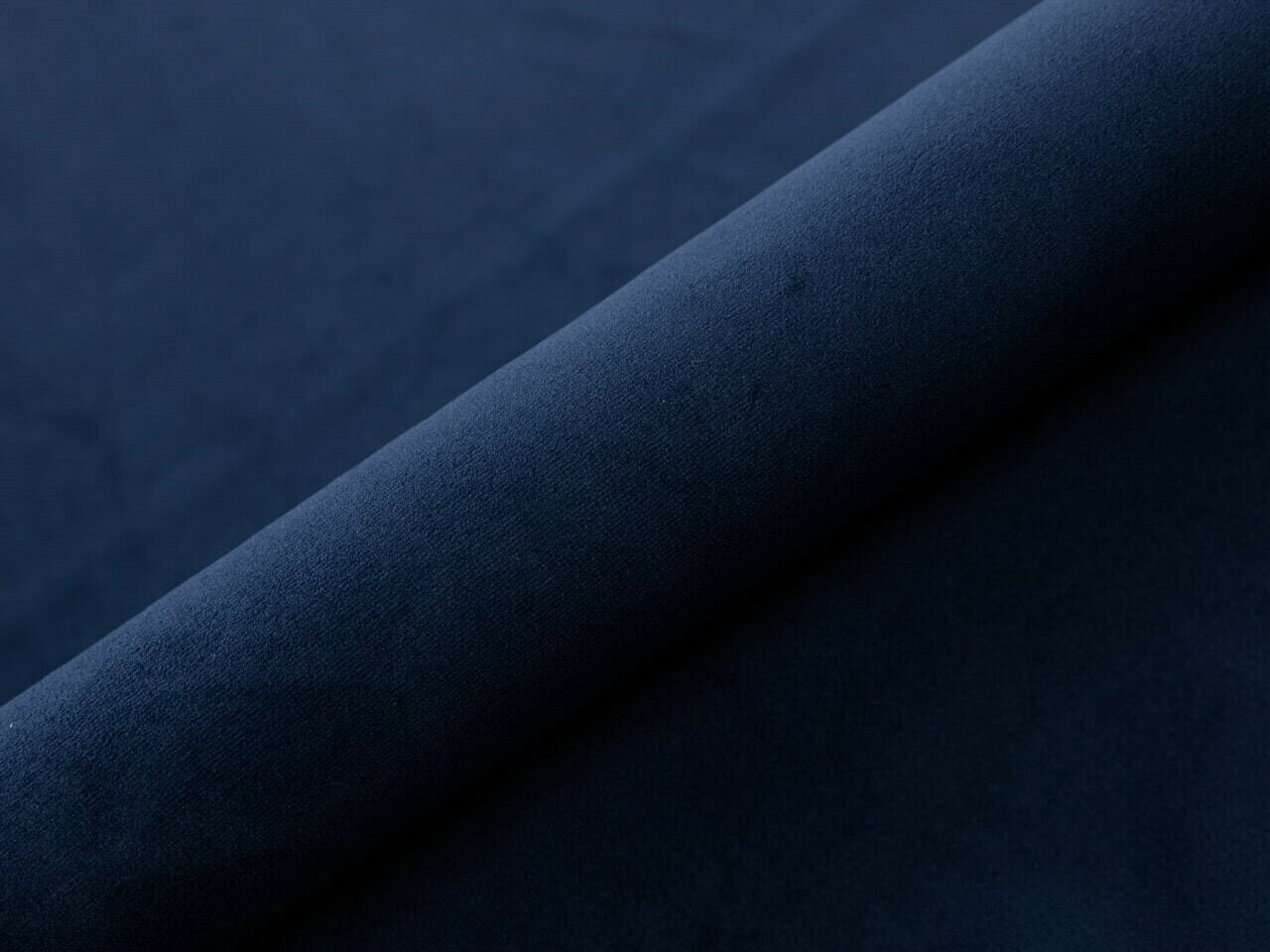 Lit Martinez 108 (Magic Velvet 2216)