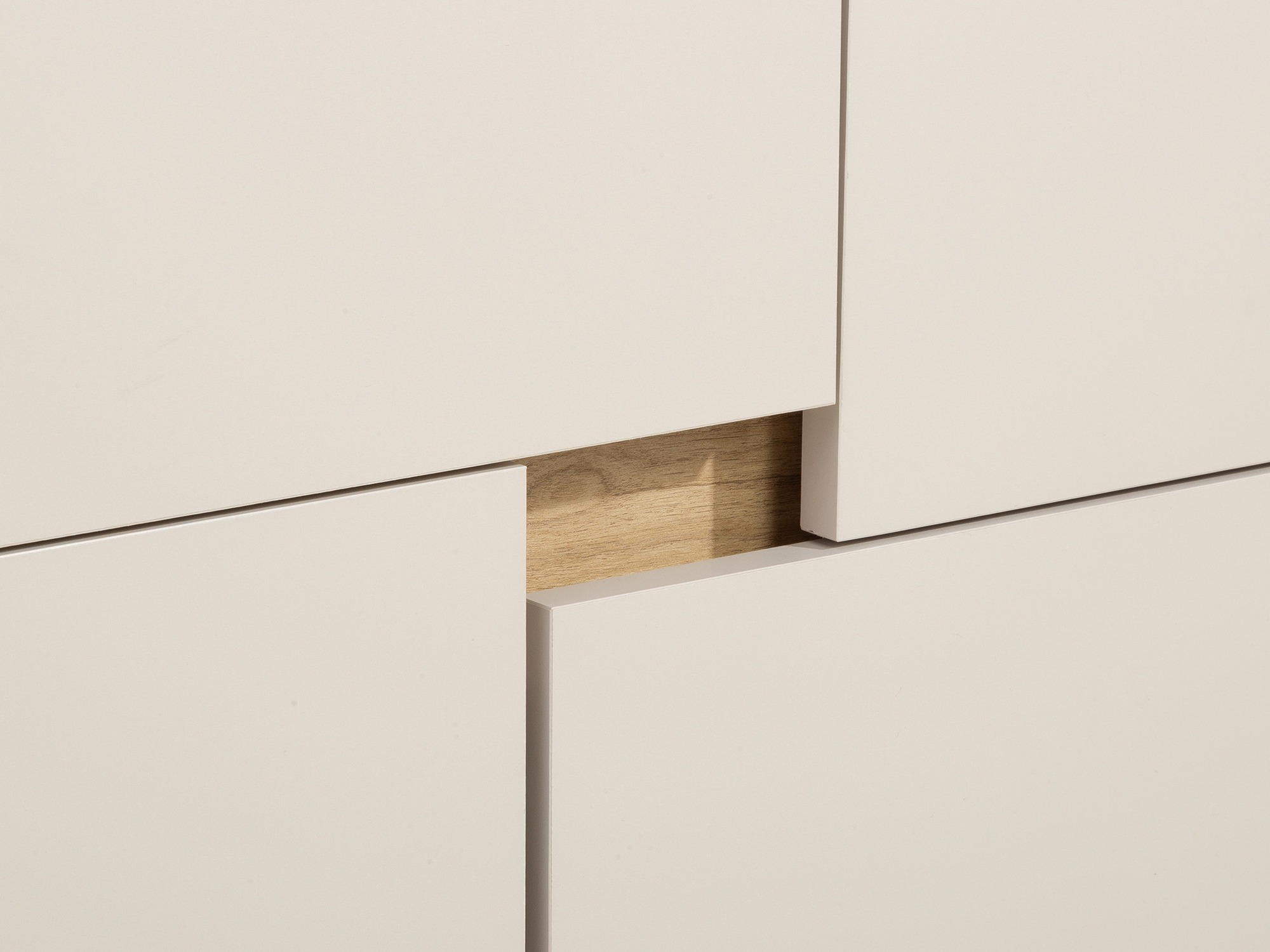 Commode Mavdori 101