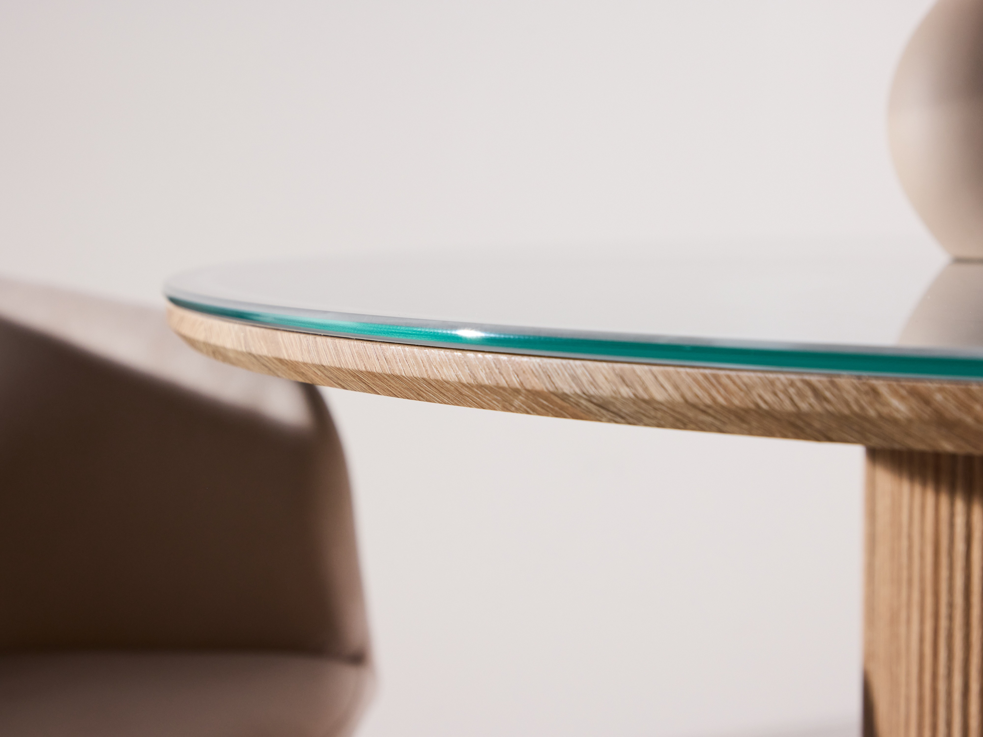 Table Dallas 4948