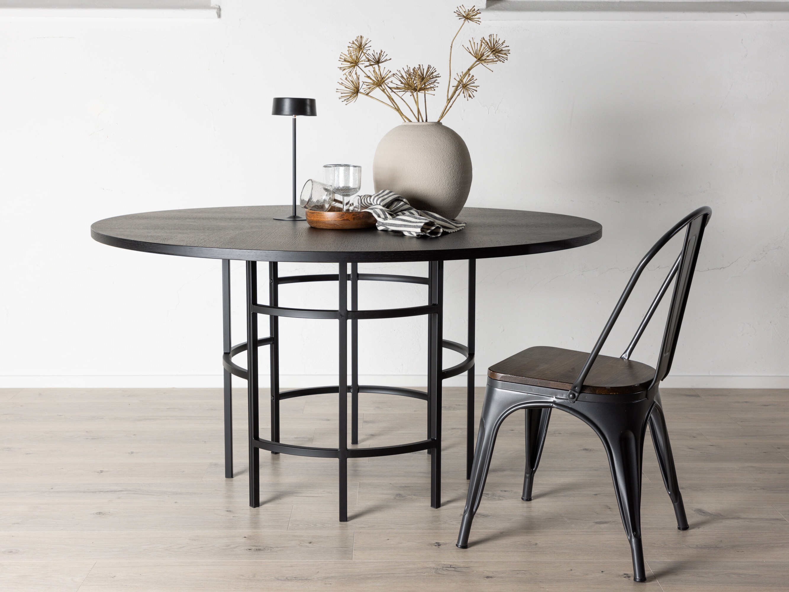 Table Dallas 243 (Noir)