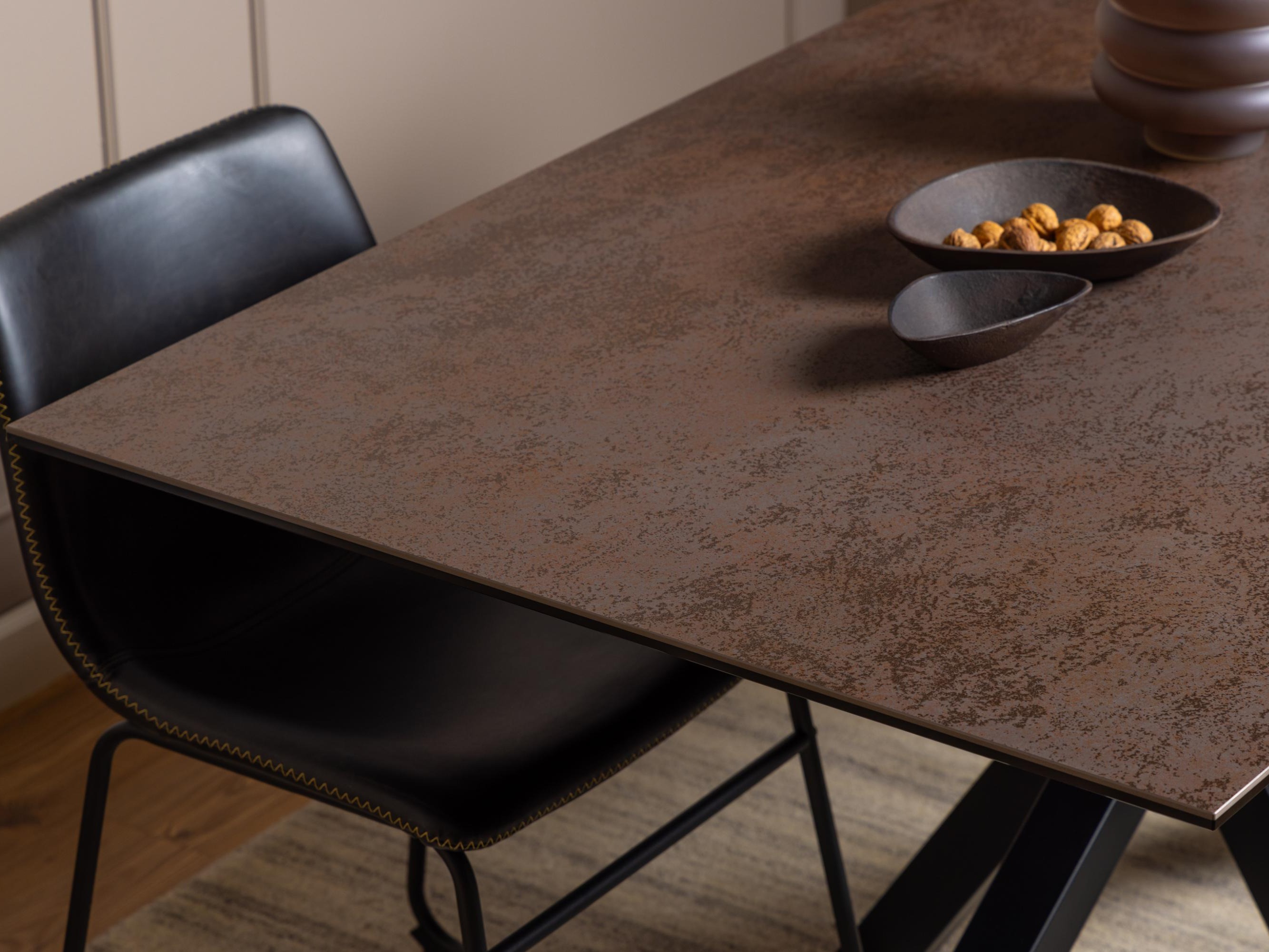 Table Norsica 446 (Marron + Noir)