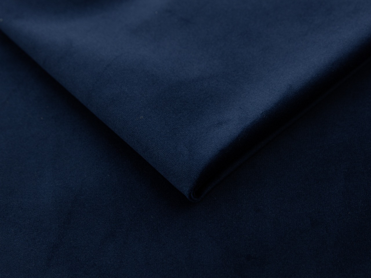 Lit boxspring Martinez 129 (Magic Velvet 2216)