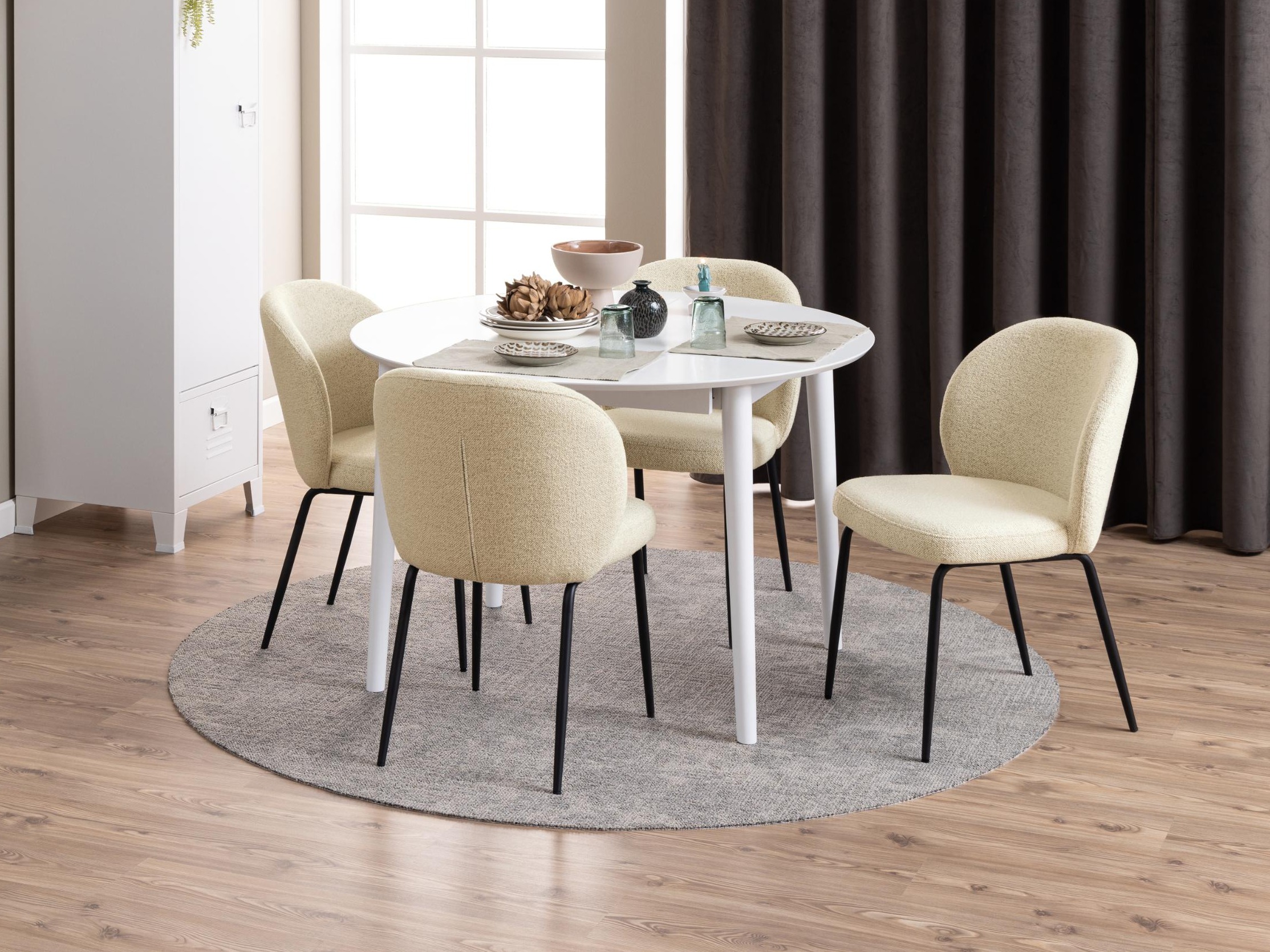 Chaise Norsica 389 (Crème + Noir)