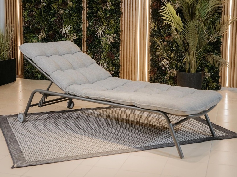 Chaise longue de jardin Mandeville 360