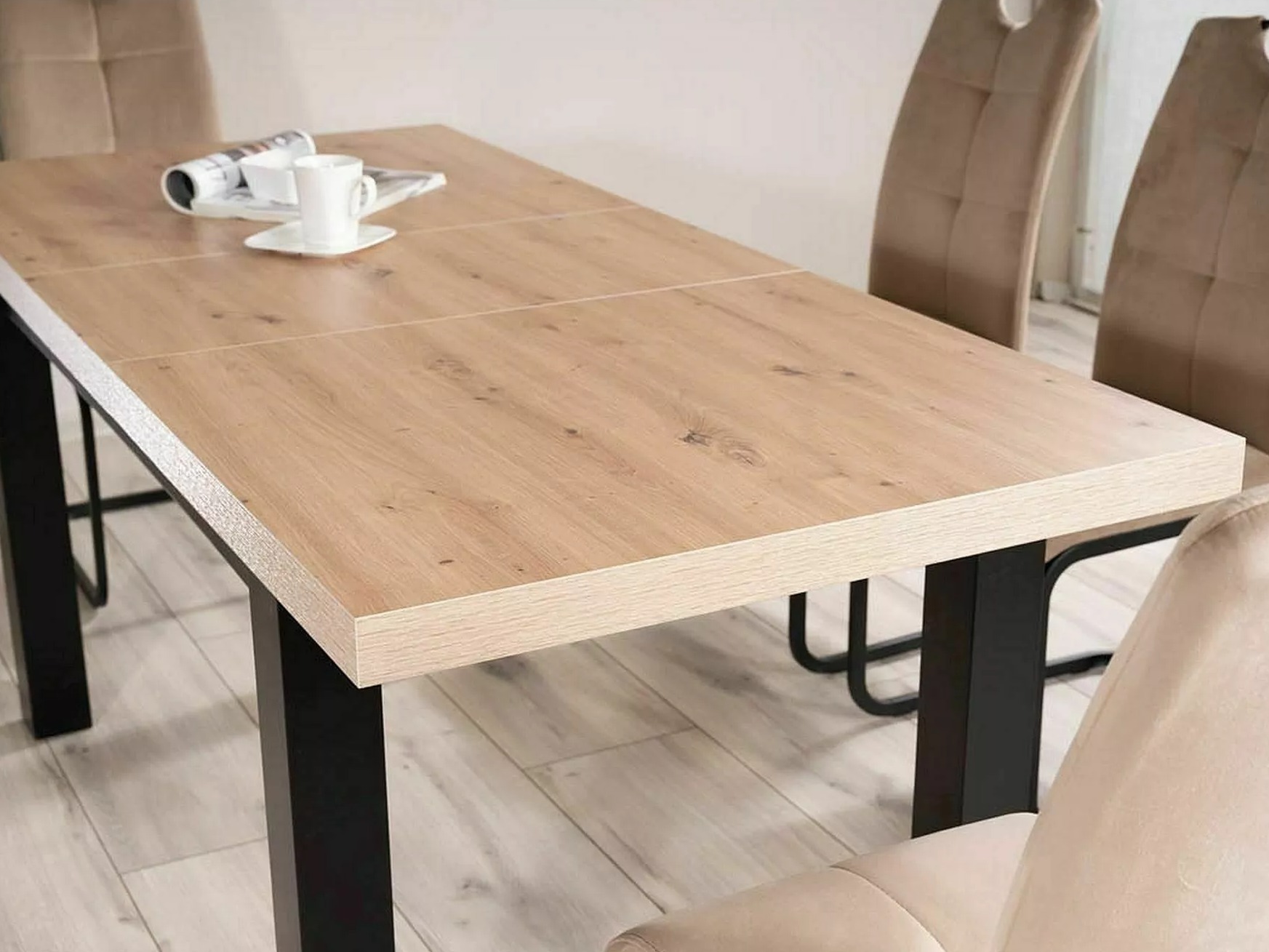 Table Detroit 976 (Noir + Chêne Artisan)