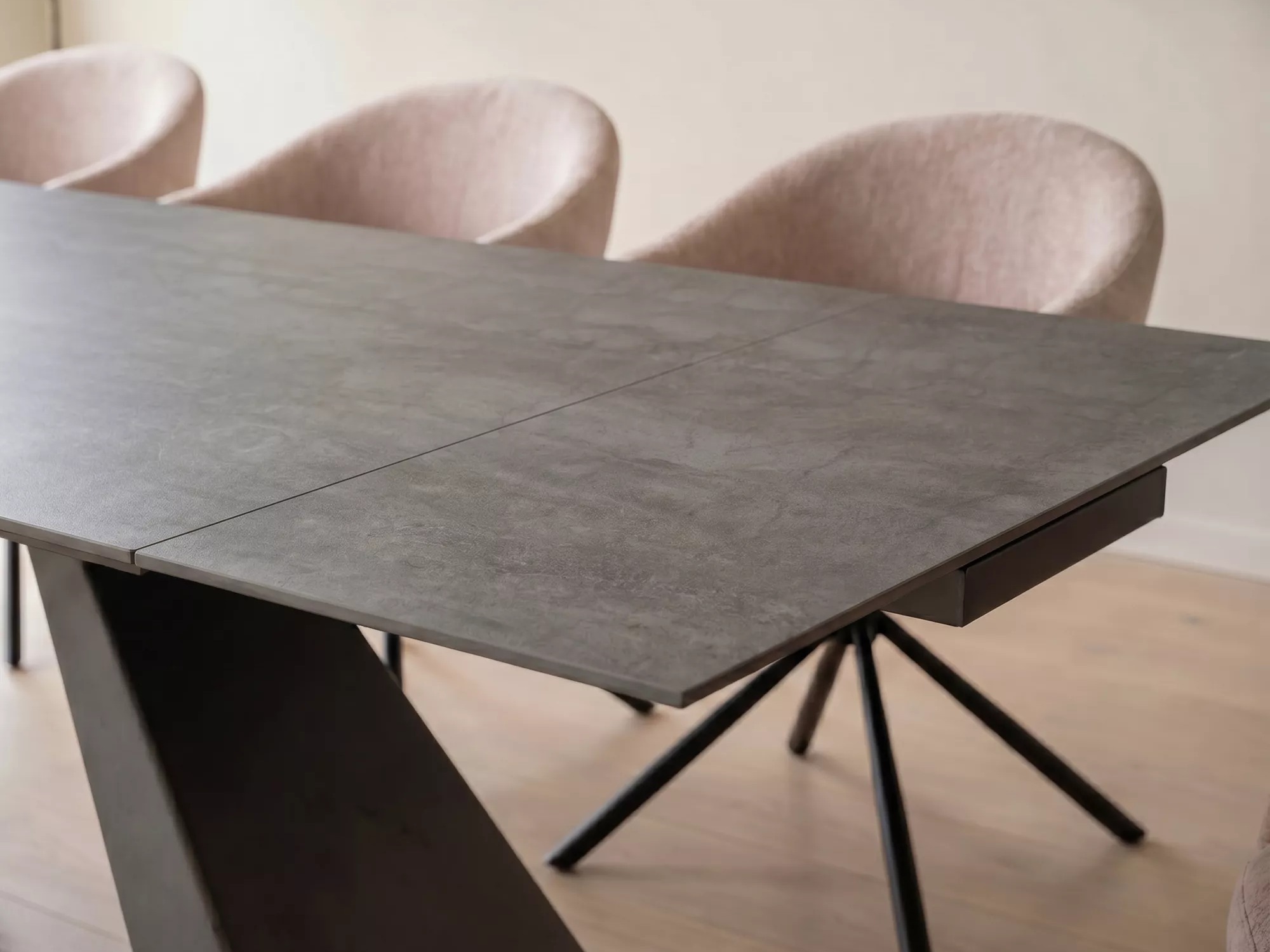 Table Detroit 993